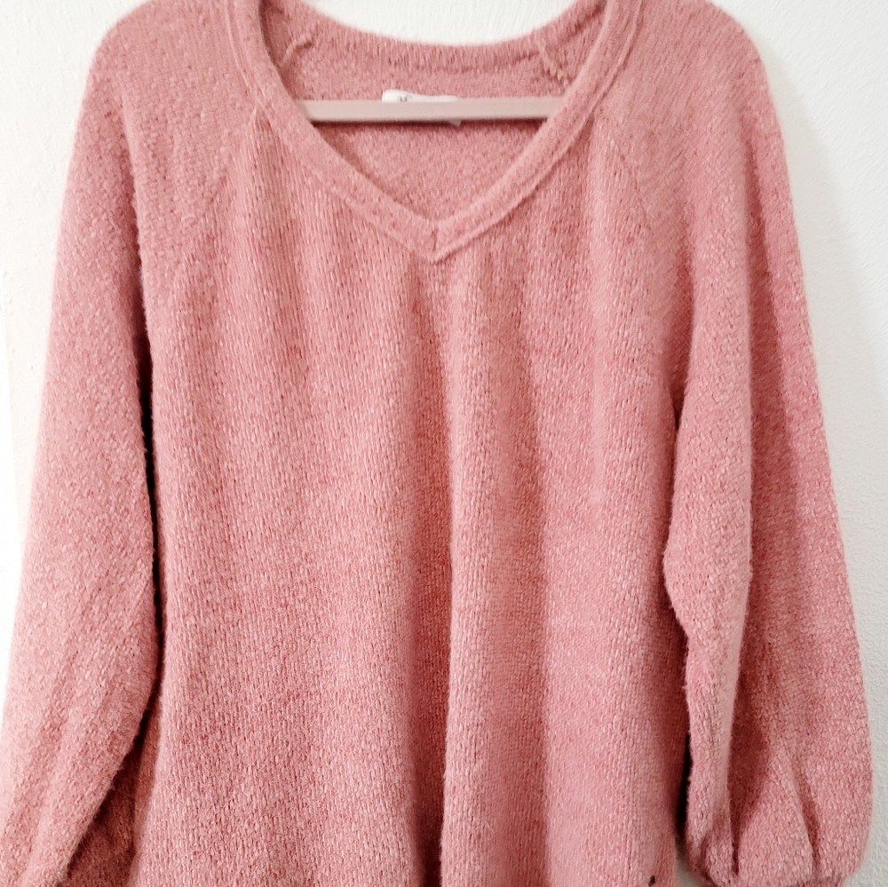 Hollister Co. V-Neck Reglan Sleeve Sweater
